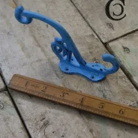 Ornate Coat Hook – Cream Patina Cast Iron Vintage Wall Hook (148mm)