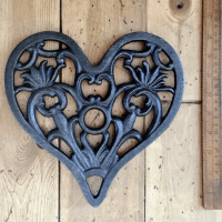 Heart Shaped Trivet – Solid Cast Iron