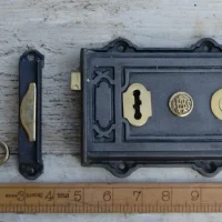 Davenport rim lock